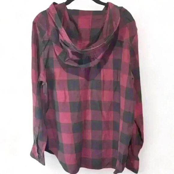 Hippie Laundry Women's Plaid Hooded Flannel Shirt Maroon/Black Size Medium - Picture 2 of 3